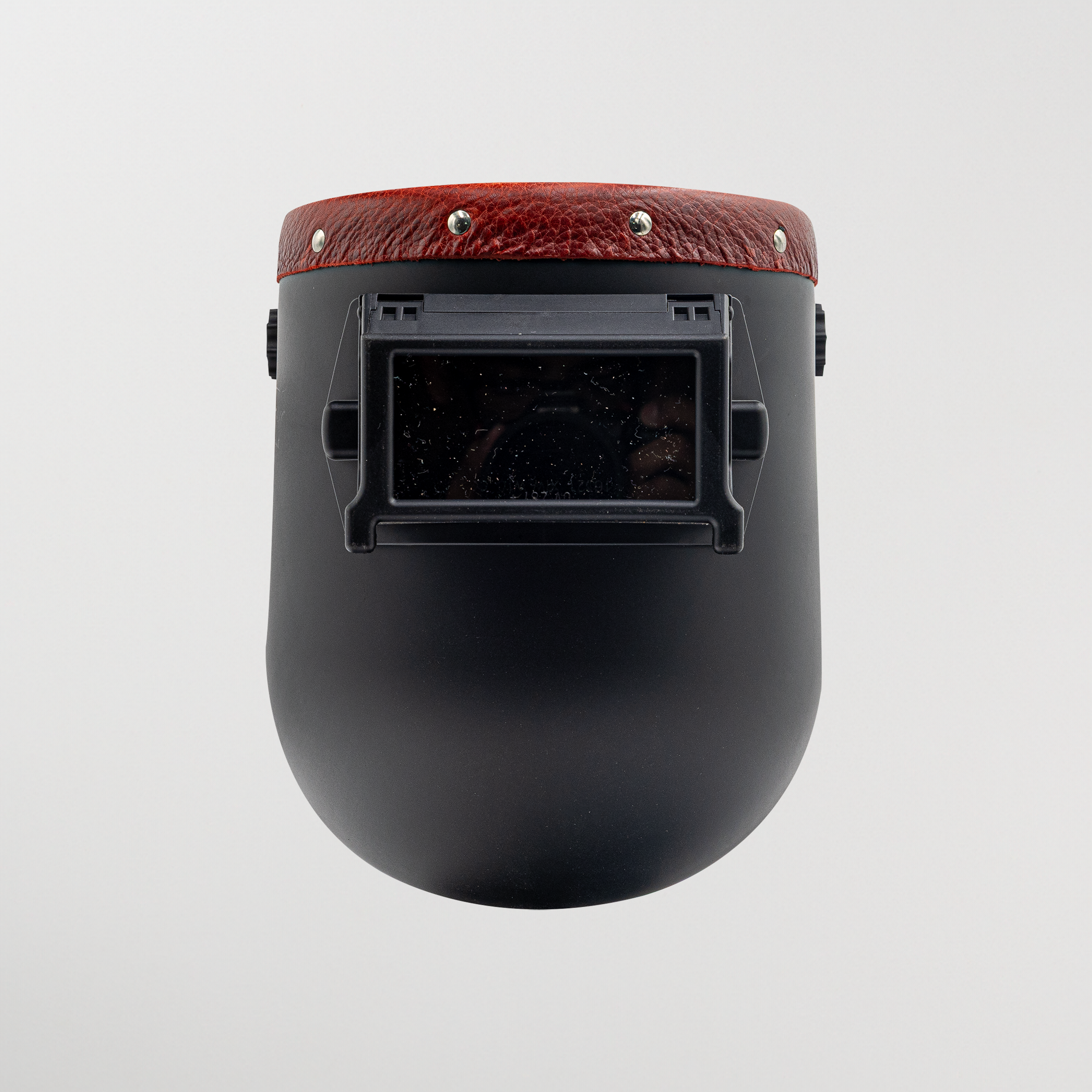 Red Proliner (Black) welding hood front view